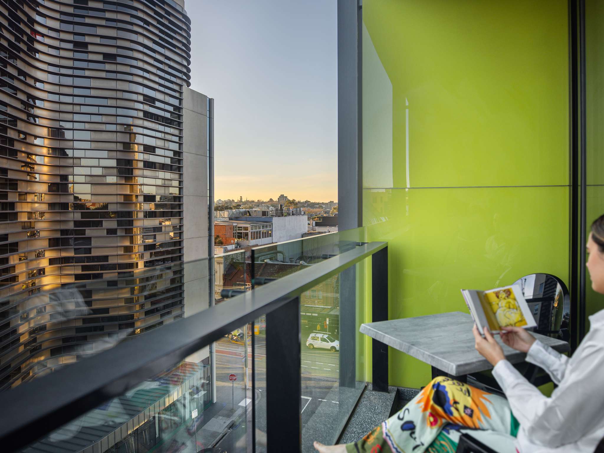 Elli Balcony