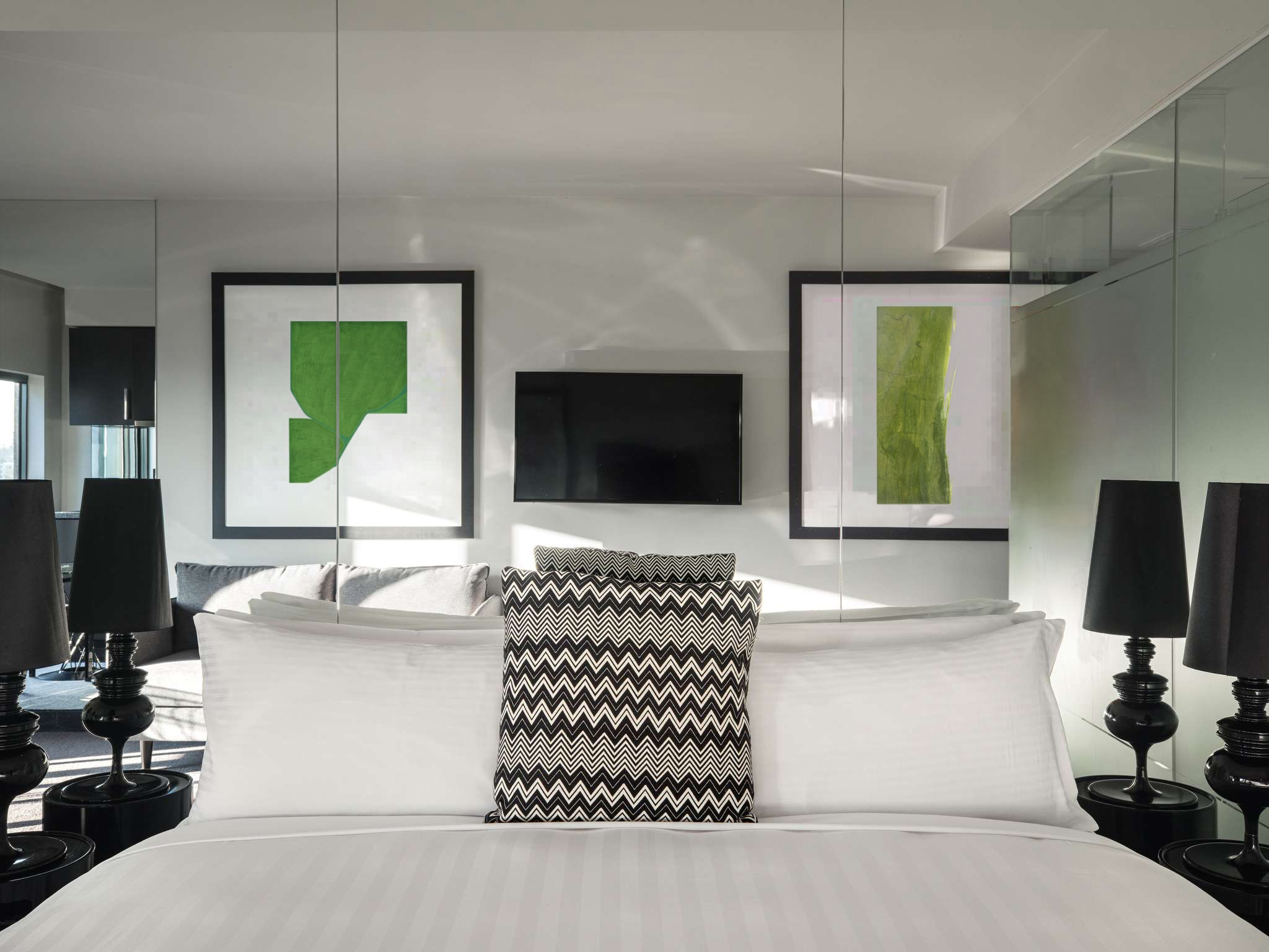 Elli Bed Mirror